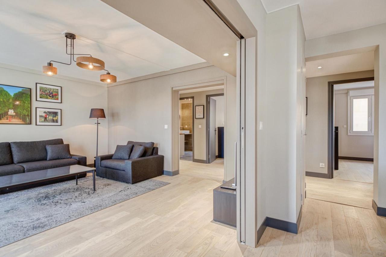 Le Gambetta - T3 Standing Avec Parking, Wifi, Netflix Apartment Laval  Bagian luar foto